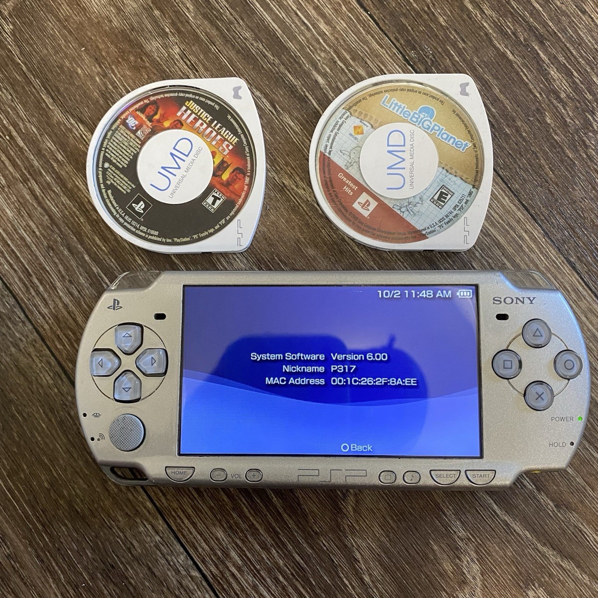 Sony PSP-2001 Hand Held Silver Console, New Charger, New Battery