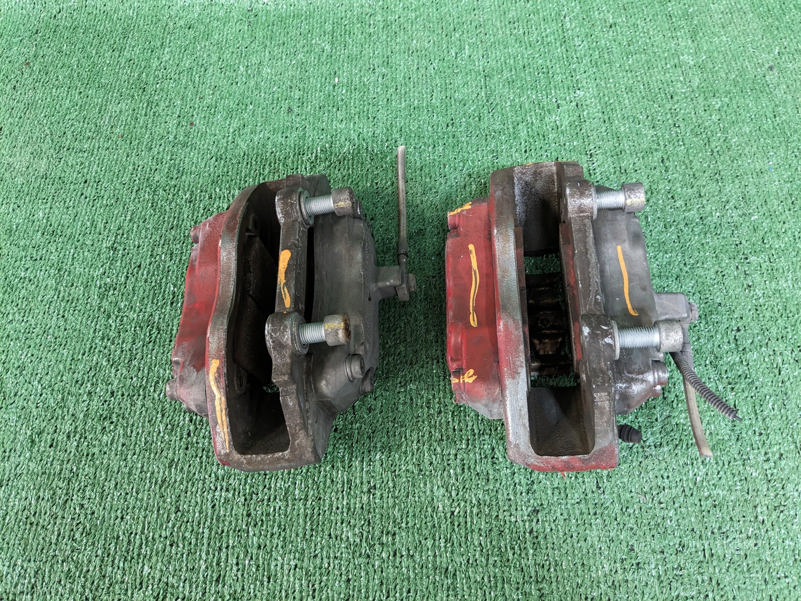 M139 MASERATI 03-12 QUATTROPORTE FRONT LEFT & RIGHT BRAKE CALIPER SET