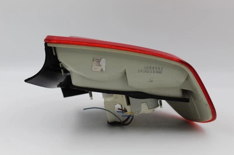 Luz trasera pasajero derecho sedán mercado de Canadá 2009-2011 BMW 323i OEM #3784 Foto 3 de 4