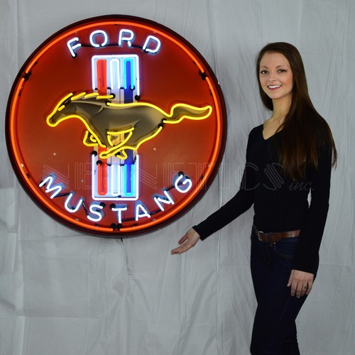 Neonetics 9MUSTB Ford Mustang OLP Red Light 36 Inches Neon Sign - 第 1/2 張圖片