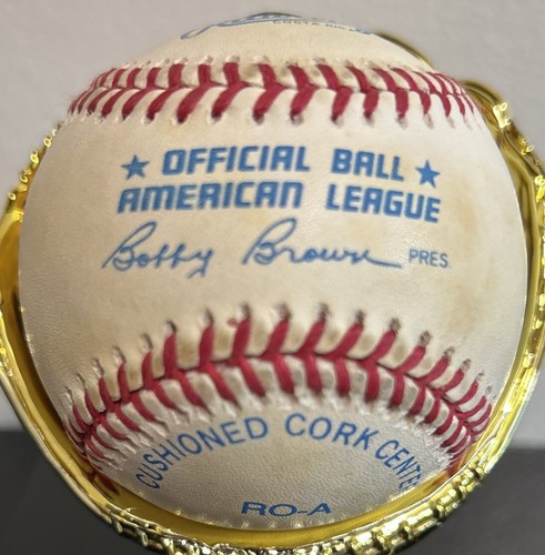 Ted Williams Signed Rawlings AL Ball Baseball WITH GLOVE DISPLAY BECKETT COA - Picture 7 of 11
