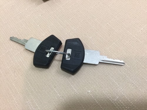General Motors by Briggs & Stratton Ignition lock w/2 keys, #70556- Locksmith - Picture 6 of 6