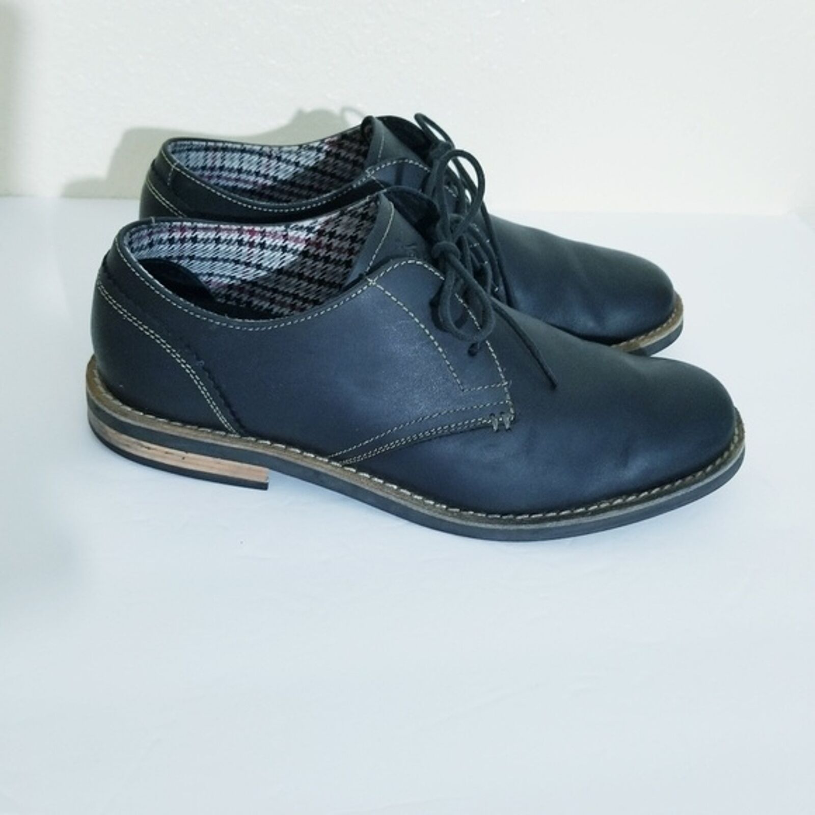 Mens Original Penguin oxford shoes Sz 9.5 - image 3