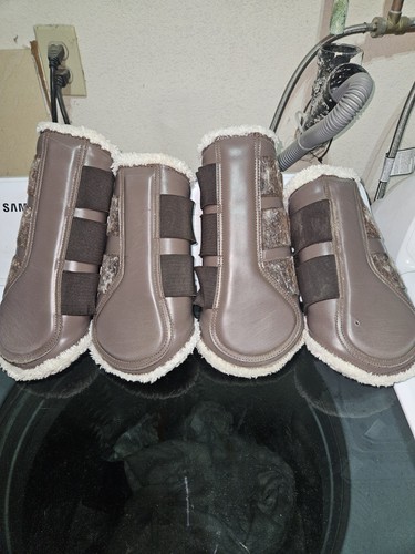 PS of Sweden Brushing Boots (set of 4) , In Brown. Wow!