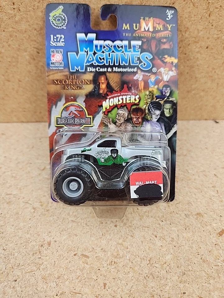 MUSCLE MACHINES 1:72 Scale Universal WOLFMAN Bigfoot Monster Truck New 2003 - Image 2 of 4