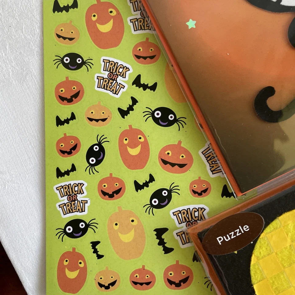 HELLO KITTY Sanrio Halloween PAPYRUS greeting card 3D & Puzzle NEW UNUSED - Image 3 of 4