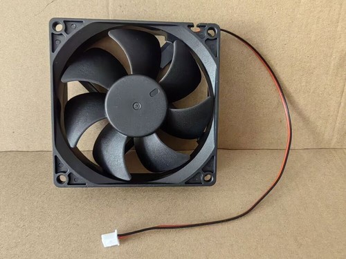 1 szt. Wentylator YOUNG LIN DFB922512L DC12V 1,6W 9225 9,2CM 2-przewodowy wentylator chłodzący - Zdjęcie 3 z 5