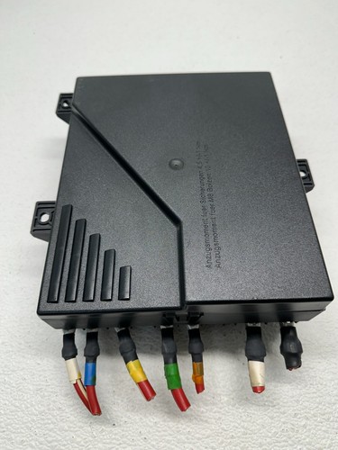 07 13 Mercedes W221 S550 CL550 Electric Power Supply Control Fuse Box Module OEM - Picture 9 of 15