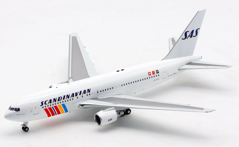 1:200 IF200 SAS - Boeing B767-283/ER LN-RCC w/stand