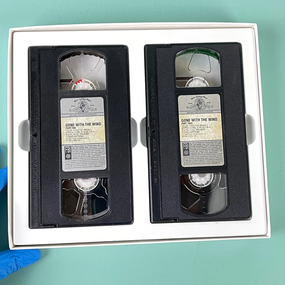 Gone With The Wind - 2 VHS Collector's Box Set - Image 3 of 4