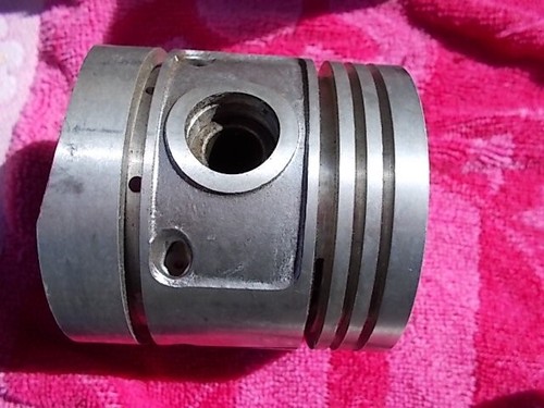 8 New NOS 1937-1942 Ford Flathead 85-90 HP V8 Pistons napa 4 ring .020 - Picture 3 of 5