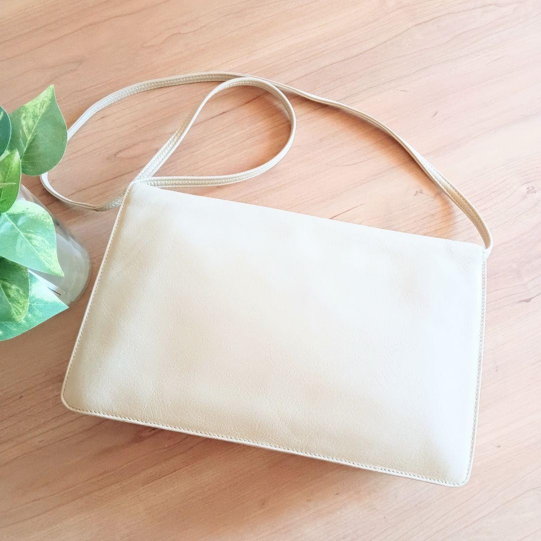 Valentino Garavani 2W Leather Bag Vintage White Crossbody Unisex Excellent Japa thumbnail 2