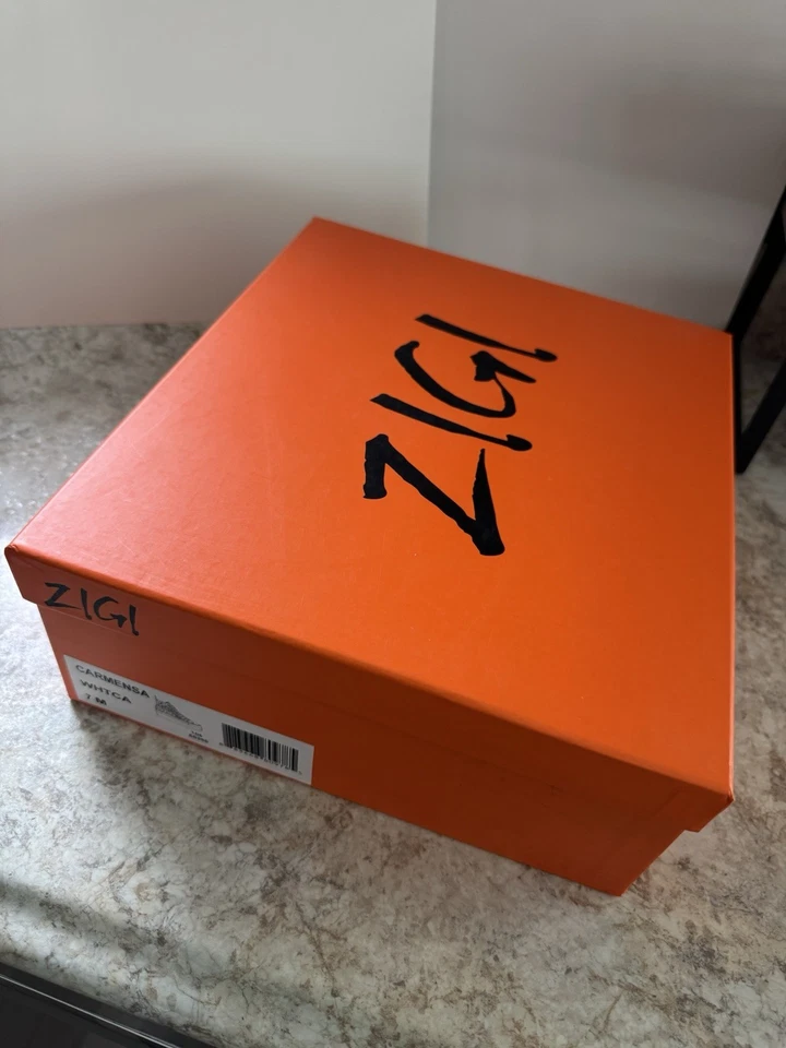 Zapatos blancos con purpurina - Talla 7 Mujer. Ziti Carmensa Foto 4 de 4