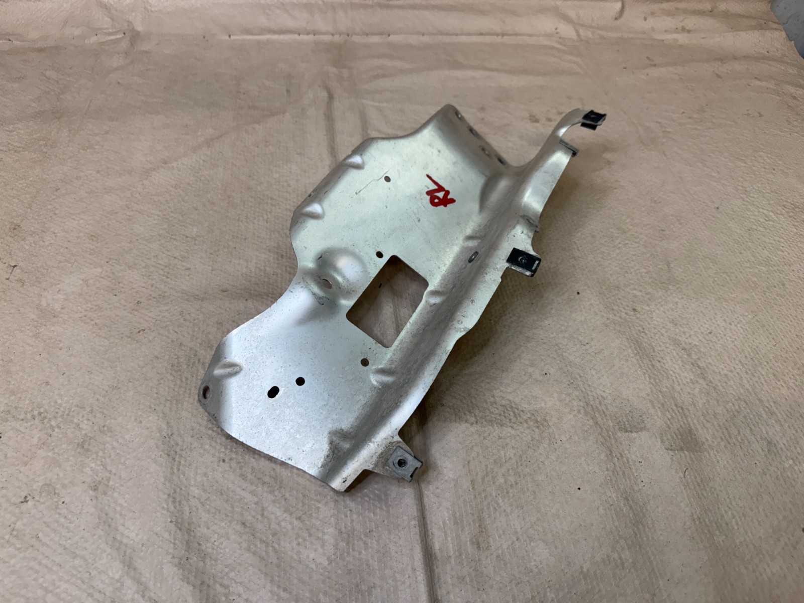 2011-2015 Audi R8 Rear Left Taillight Lamp Light Support Bracket OEM LH Driver