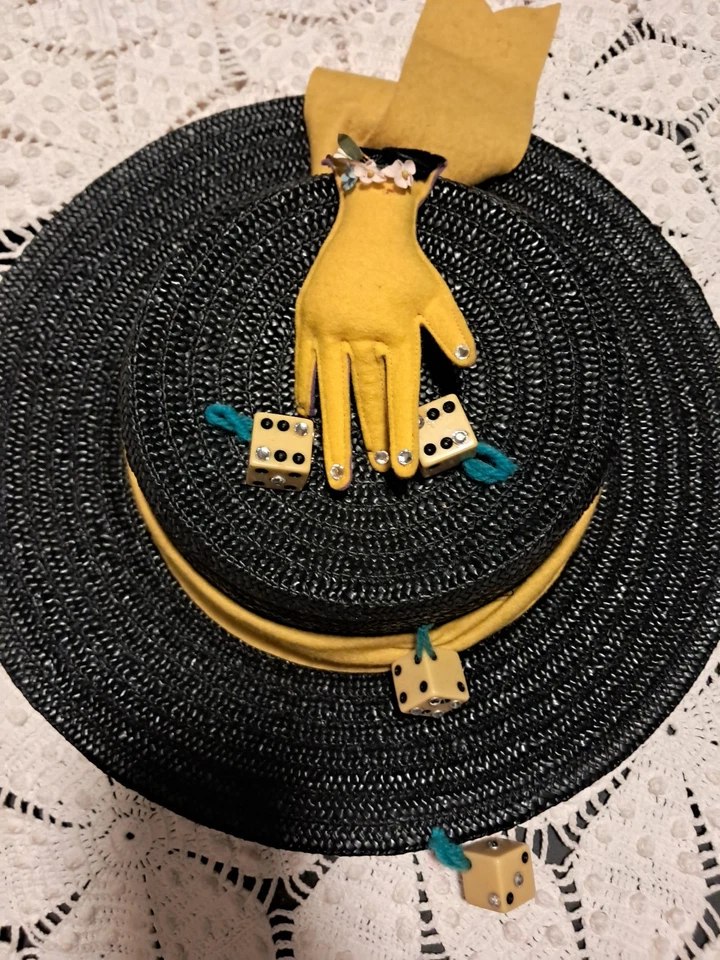 🖤 Vintage 1950s Mr. Kenneth Surrealist Dice & Glove Hat – Couture Novelty Straw - Image 4 of 4