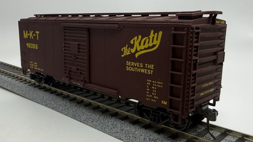 Acopladores Kadee personalizados HO Athearn Katy 40’ Boxcar MKT 45056 | Zustand: Used