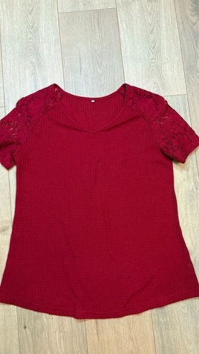 Waffle Knit Lace Sleeve V-Neck T-Shirt Size L Red image 2
