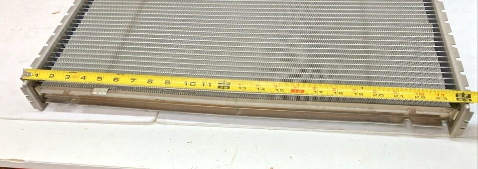 New OEM GM Radiator Core Assembly 3049663 1990-93 Chevy Astro/GMC Safari (GM1) - Image 4 of 4