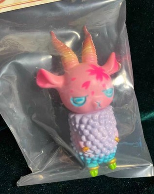 Yasu 11 Wool The Geep Chimera Pink&Purple Limited Sofubi Figure H11cm/4.3in
