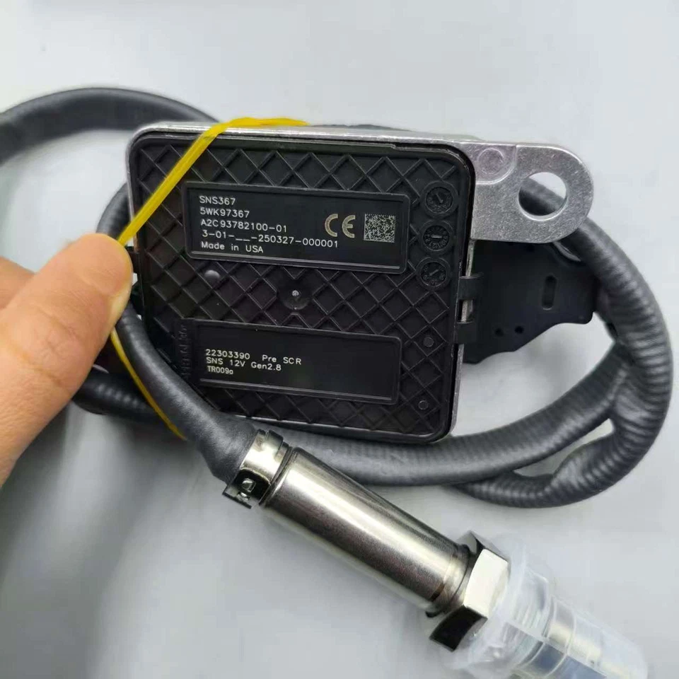 New OEM 22303390 Genuine Mack Volvo Original Inlet Nox Sensor - Image 4 of 4