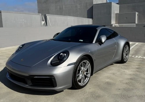 2020 Porsche 911 Carrera