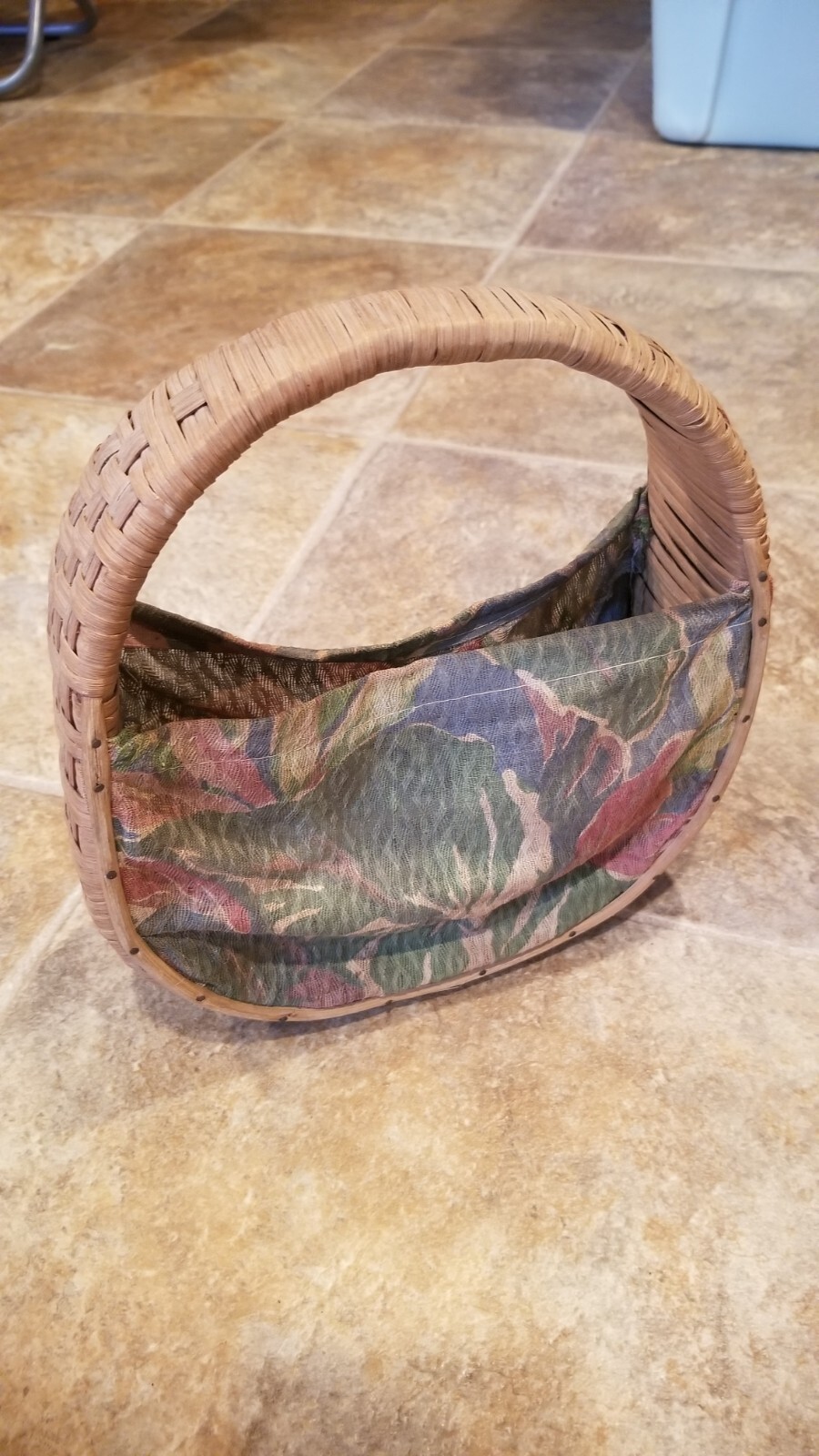 Vintage Wicker Retro Fabric Basket / Purse/Sewing Bas… Gem