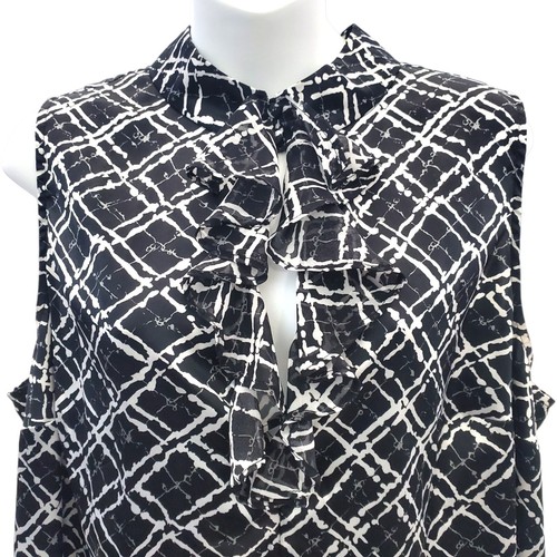 Lane Bryant Sleeveless Top Womens Size 20 Black White Blouse Ruffles & Keyhole - Picture 5 of 18