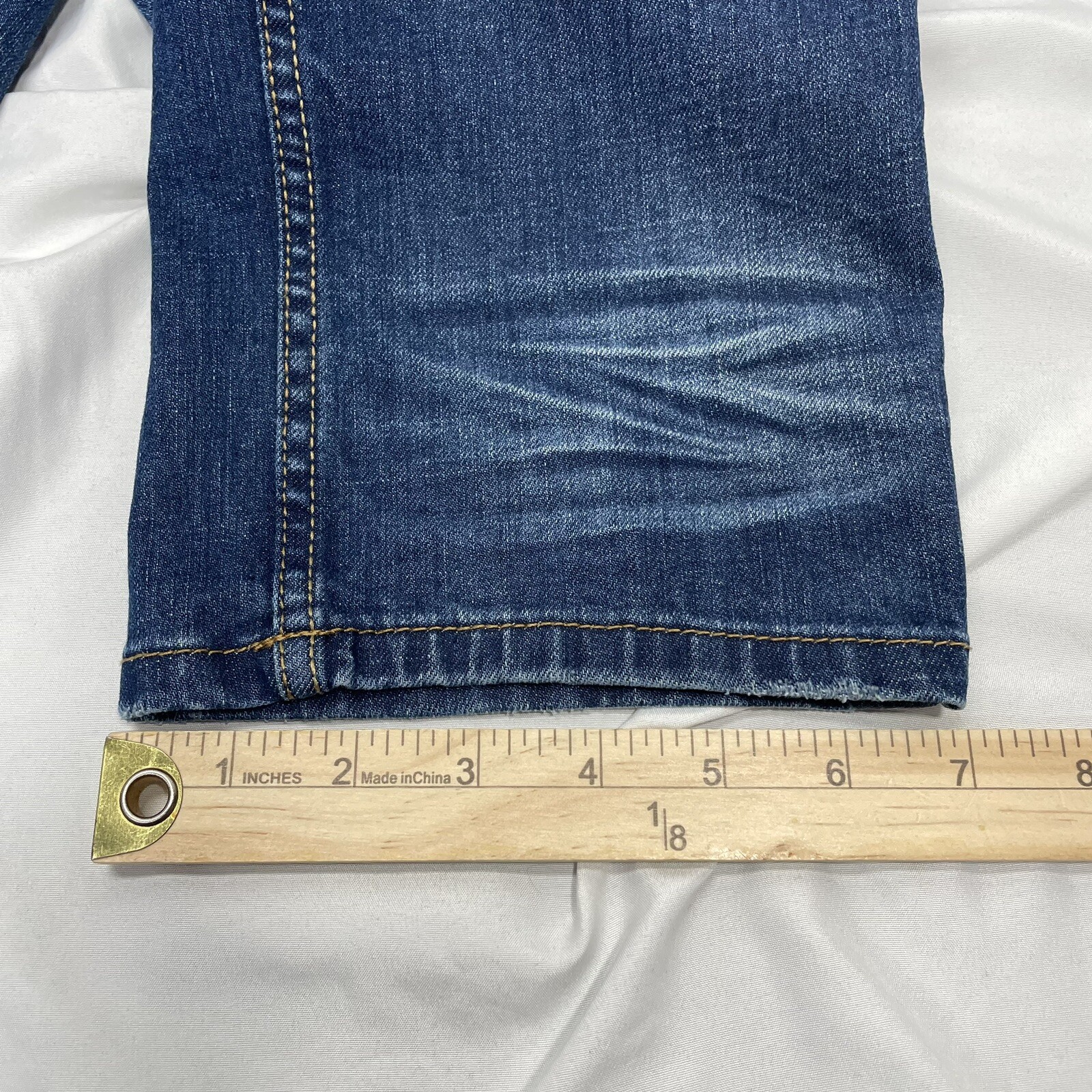 Unionbay Jeans Slim Boyfriend Straight Leg Distressed Mid Rise Juniors Sz. 9