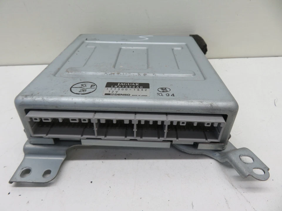 JAGUAR X300 XJ6 XJR ECU AIR CONDITIONING HEATER CONTROL UNIT 1994-2001 1744-5 - Image 4 of 4