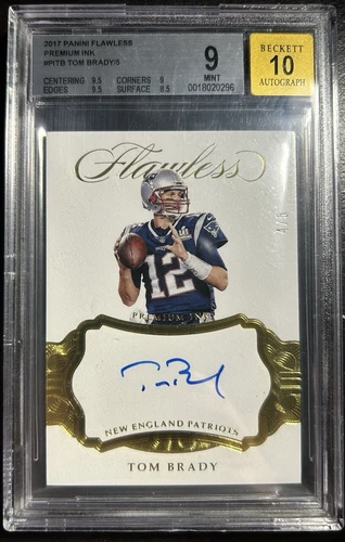 2017 Panini Flawless Tom Brady On Card Auto /5 Gold BGS 9/10