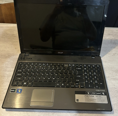 Acer Aspire 5251-1513, AMD LAPTOP - Needs Battery and Charger
