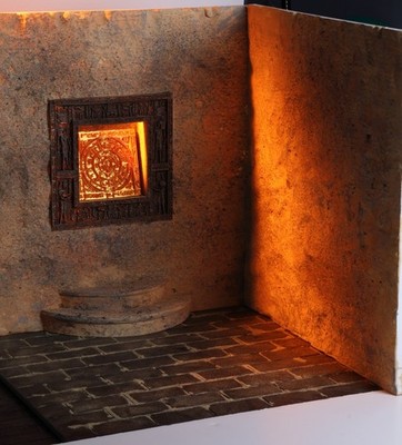 3D Printed Egyptian vault, 1:12 Scale. with gold treasure and free mummy figure.