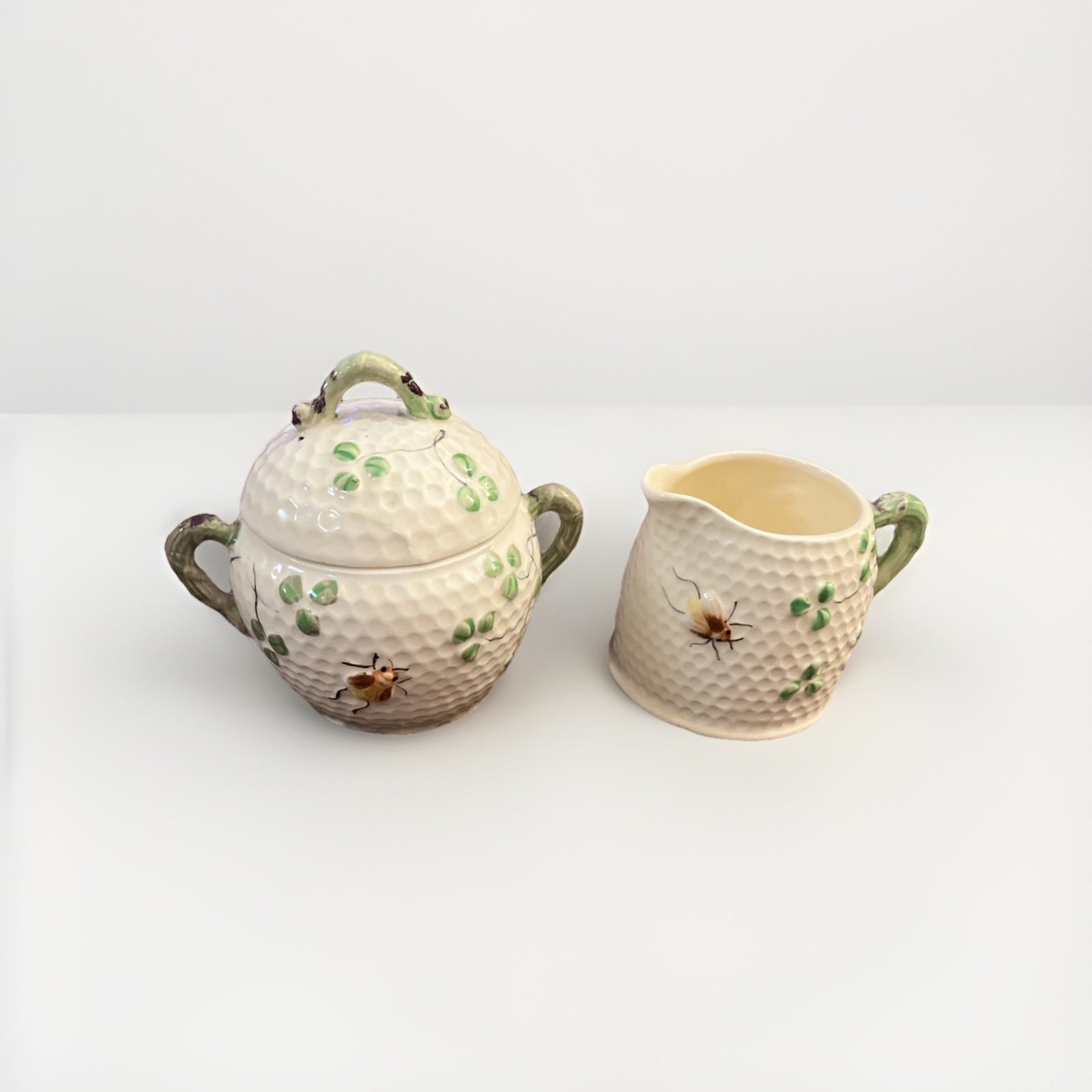 Vintage Honey Comb Bee Creamer And Sugar Bowl