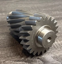 John Deere R122906 OEM Optional PTO Gear Countershaft Gear thumbnail 4