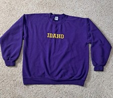 "IDAHO" Purple Crewneck Sweatshirt Yellow Embroidered Gildan Size Large