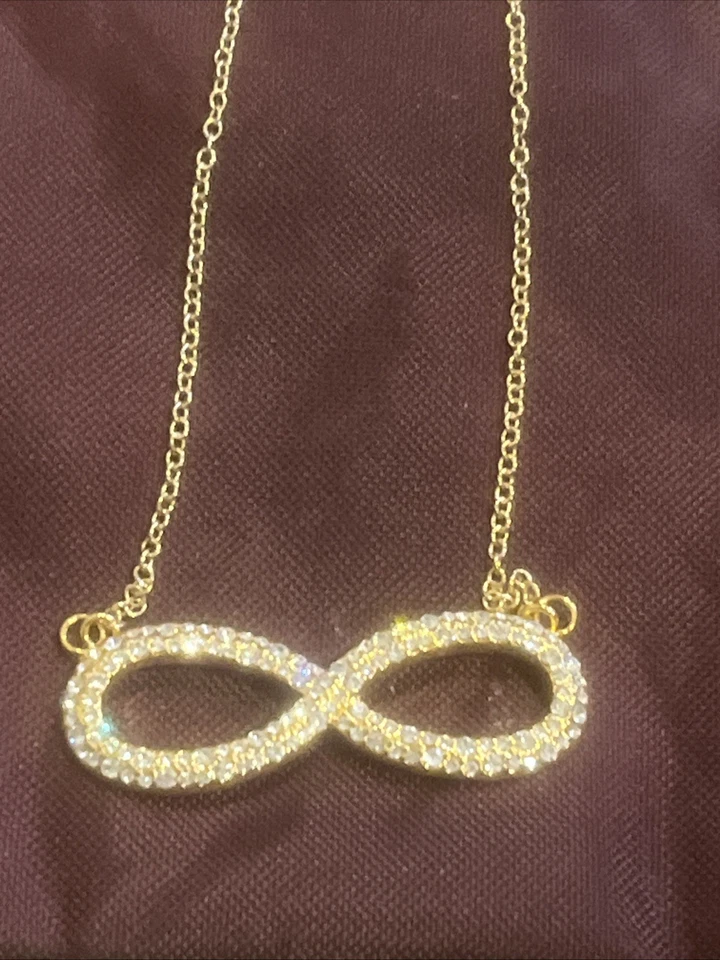C C Skye Gold Infinity Necklace 18k Plated Eternal Love Crystal Sparkles Foto 3 de 4