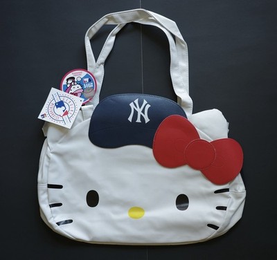 New York Yankees Stadium Exclusive MLB Hello Kitty Tote Bag Extremely Rare 