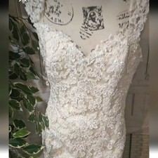 Mori Lee/ Madeline Gardner Lace Wedding Gown Small with defects