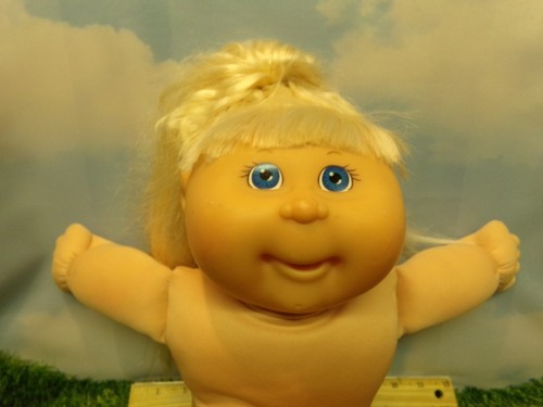 CABBAGE PATCH KID DOLL TRU DOLLS 20th anniversary ed GIRLcornsilk hair blond - Picture 4 of 5