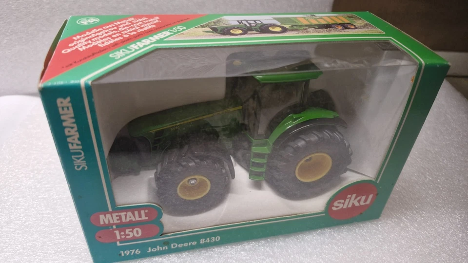 Siku 1976 - JOHN DEERE 8430 Vert 1:50 - Photo 2/4