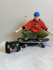TYCO RC Tony Hawk Birdhouse Skater on Skatebo...