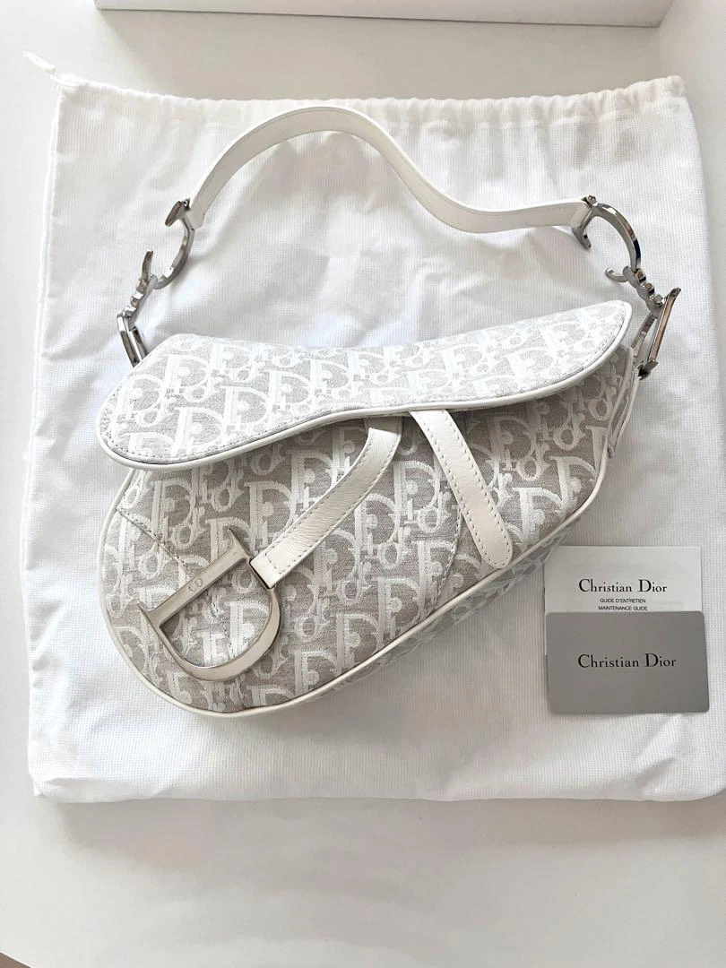 Authentique sac à main selle Dior trotteur toile blanche avec boite occasion rare