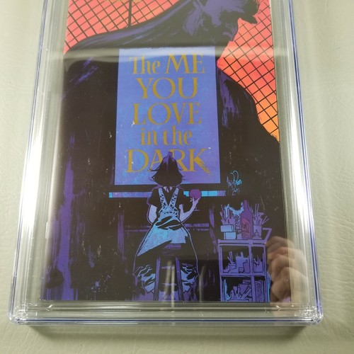The Me You Love In The Dark #1 Gold Foil Comic Vault Live Edition CVL CGC 9.8 NM - Picture 3 of 9