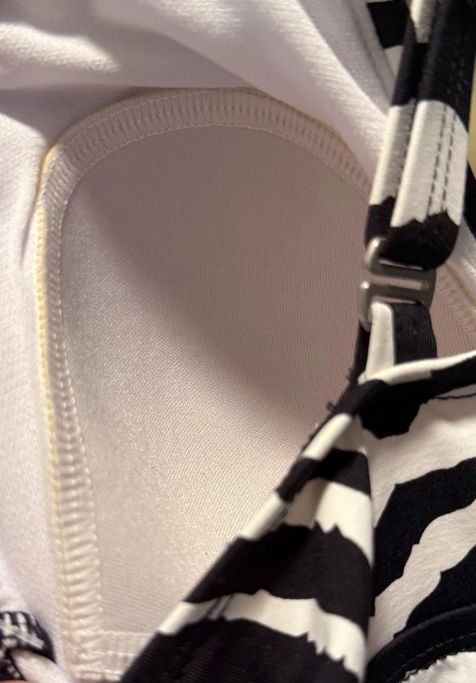 Tankini DANA BUCHMAN M 6 busto 30 comprimento 23 preto branco animal novo com etiquetas - Imagem 2 de 3