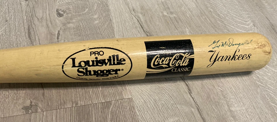 Autógrafo Gil McDougald Louisville Slugger Coca-Cola Bat firmado a mano auténtico Foto 2 de 4