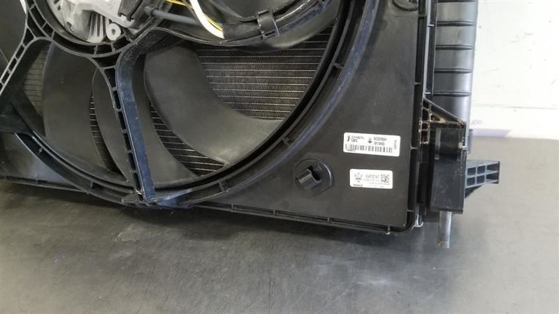 Maserati Quattroporte 2016-2016 Cooling fan motors Set