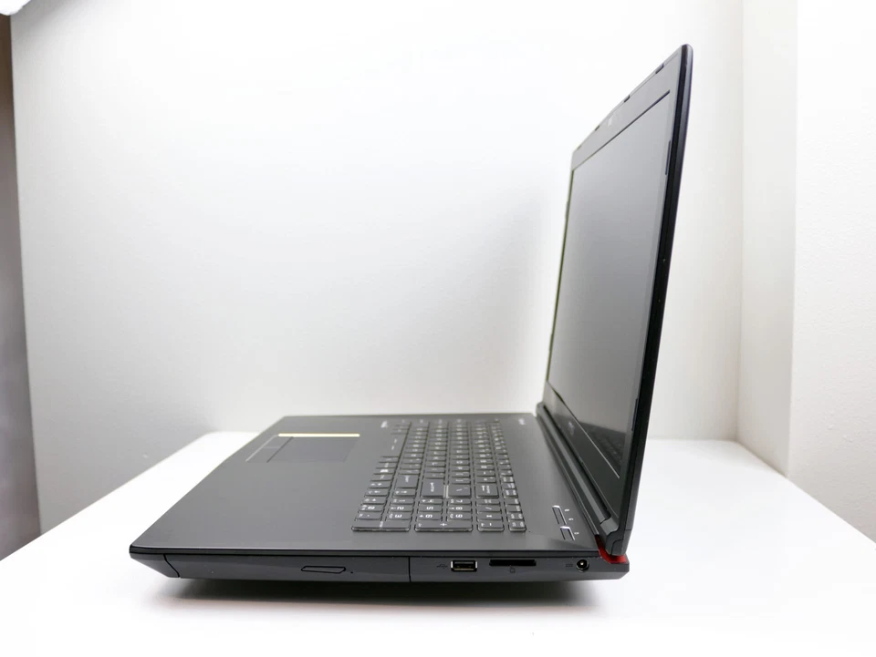 MSI GAMING 17.3 GE72 Intel Core i7-7700HQ 16GB DDR4 512GB SSD+1TB HDD GTX 1060 Foto 3 de 4