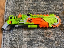 Nerf  B3569F07 Zombie Strike Brainsaw Blaster
