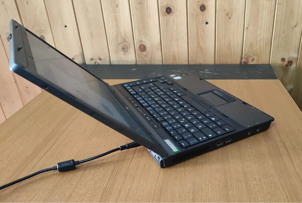 NOTEBOOK HP COMPAQ NC6400 WINDOWS XP - Immagine 2 di 4