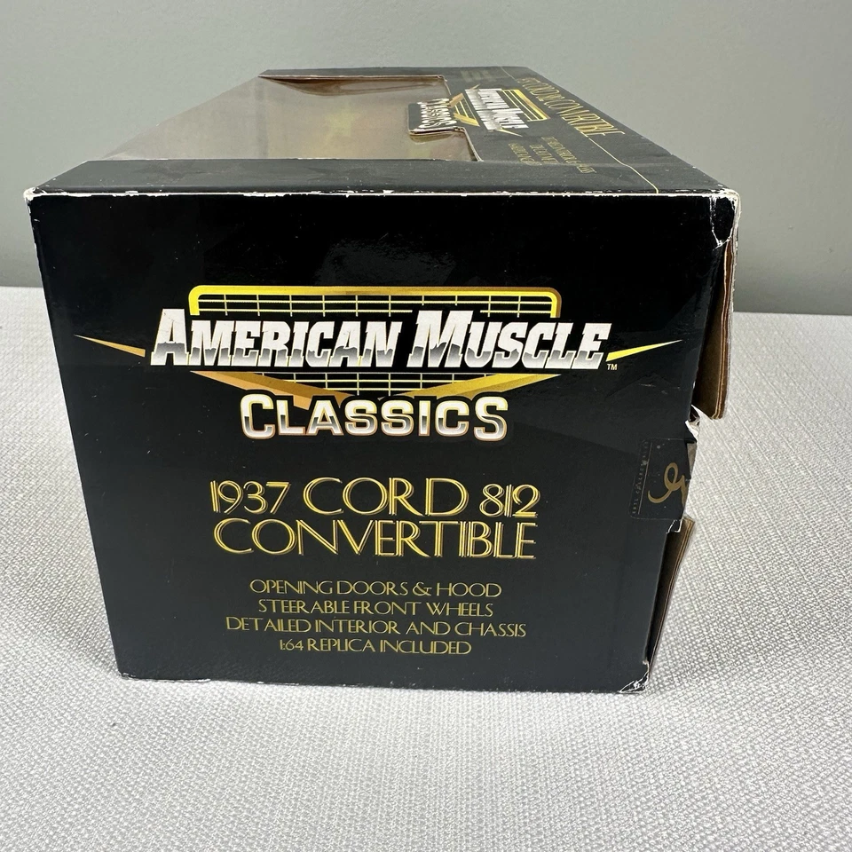 ERTL AMERICAN MUSCLE 1937 CORD 812 CONVERTIBLE DIE CAST 1:18 Complete w/1:64 Car - Image 2 of 4